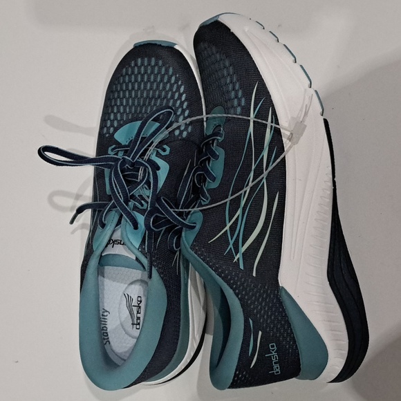 Dansko Women's Pace Walking Shoe - Lightweight Performance Sneaker - Picture 4 of 10